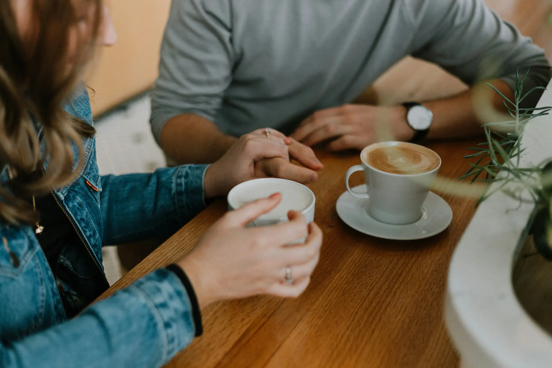 Clinicians practitioners networking, debriefing and connecting over coffee